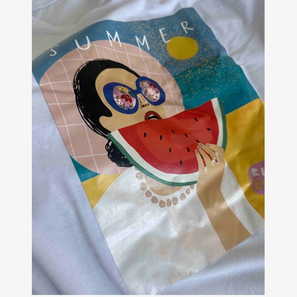 Graphic Appliqué White Summer Tee Shirt Crewneck - Picture 9 of 13